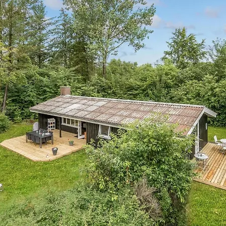 Gorgeous In With Kitchen Holiday home *